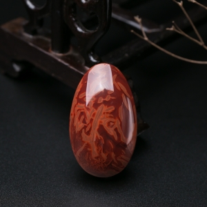 火焰纹南红水滴吊坠