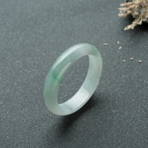 52.5mm糯冰种飘翠翡翠平安镯