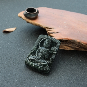 糯冰种墨翠观音吊坠