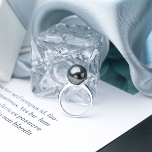 18K海水黑色珍珠戒指