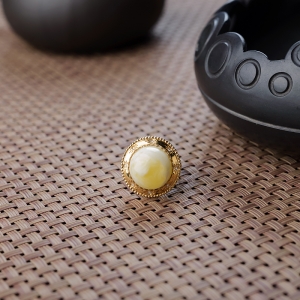 18K白花蜜蜜蜡戒指