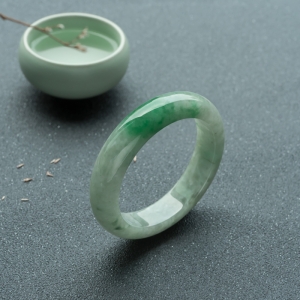 55mm糯种飘翠翡翠平安镯