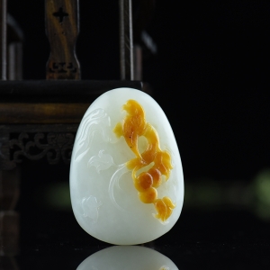 山料和田羊脂白玉喜事连连吊坠