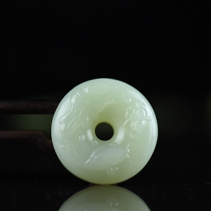 籽料和田白玉年年有余平安扣吊坠