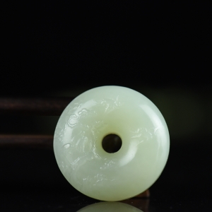 籽料和田白玉松鹤延年平安扣吊坠