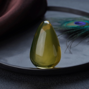 墨西哥蓝珀水滴吊坠