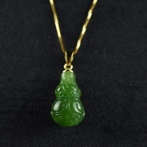 银镶山料和田碧玉福禄吊坠