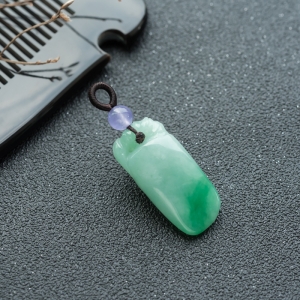 糯种飘翠翡翠福瓜吊坠