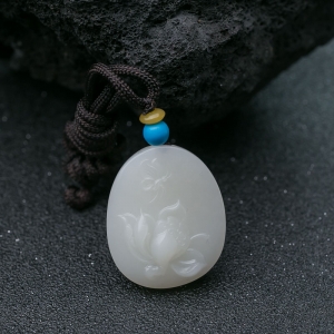 山流水料和田羊脂白玉蝶恋花吊坠