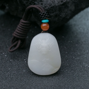 山流水料和田羊脂白玉飞龙在天吊坠