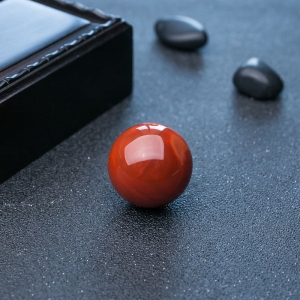 27.6mm玫瑰红南红圆珠