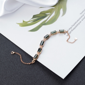 18K绿色碧玺手链