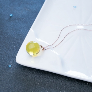 18K墨西哥蓝珀圆珠吊坠