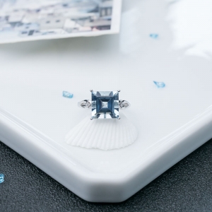 18K海蓝宝石戒指