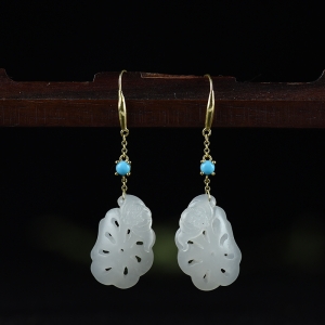 18K镶山料和田白玉佳偶天成耳坠