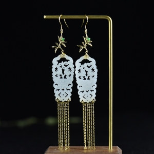 银镶山料和田白玉耳坠