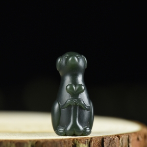 山料和田青玉旺财吊坠