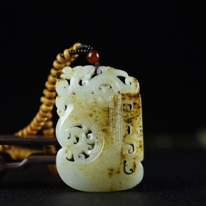 籽料和田白玉龙凤牌吊坠