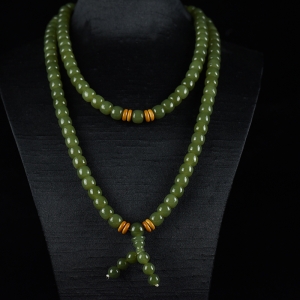 山料和田青玉老形珠多圈手串