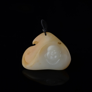 籽料和田玉弥勒佛吊坠