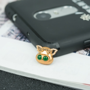 18K糯冰种翠绿翡翠猪吊坠