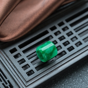 糯冰种飘翠翡翠路路通吊坠