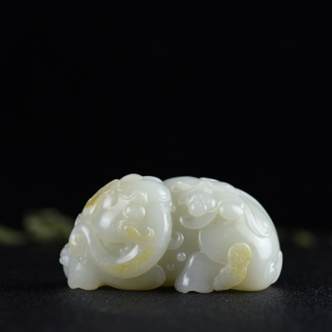 籽料和田白玉封侯拜相手把件