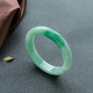 56.5mm糯种飘翠翡翠平安镯