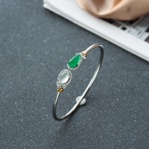 56mm18K糯冰种翡翠手镯