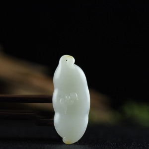 籽料和田白玉多子多福吊坠
