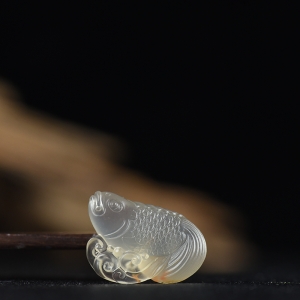 冰飘南红踏浪前行吊坠