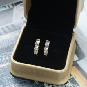 18K冰种翡翠耳钉