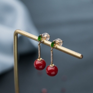 18K沙丁珊瑚圆珠耳坠