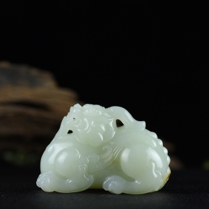 山流水料和田白玉貔貅吊坠