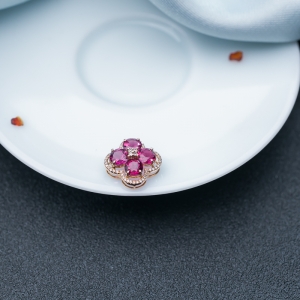 18K玫红碧玺花吊坠