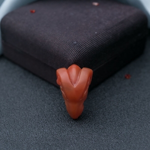 柿子红南红羊头吊坠