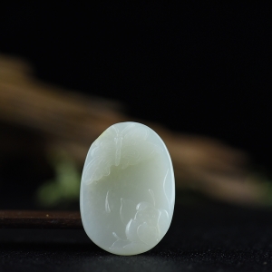 籽料和田白玉蝶恋花吊坠