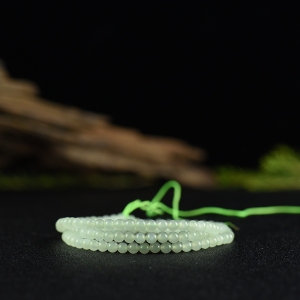 4.5mm山料和田翠青玉多圈手串