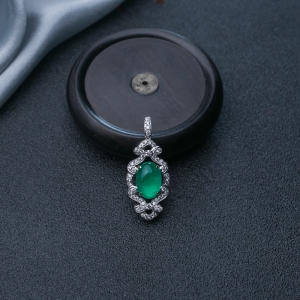 18K鲜绿祖母绿吊坠