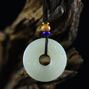 籽料和田白玉观音平安扣吊坠