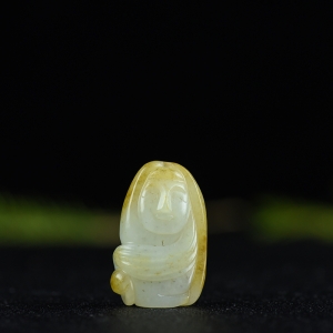 籽料和田白玉贵人吊坠