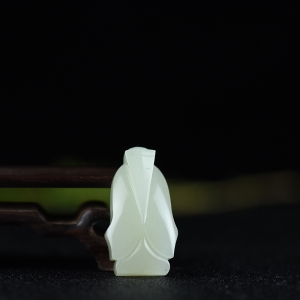 籽料和田白玉翁仲吊坠