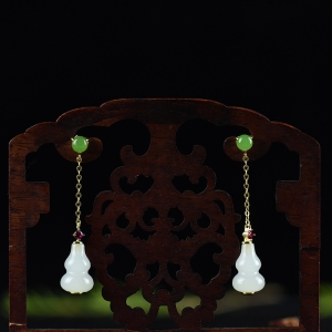 银镶和田玉福禄耳坠