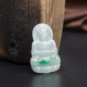 糯种飘翠翡翠观音吊坠