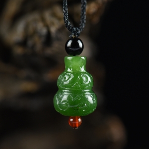 山料和田碧玉福禄吊坠