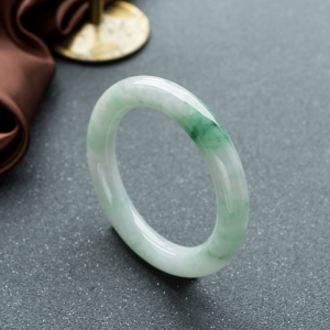 60mm糯冰种飘翠翡翠圆镯