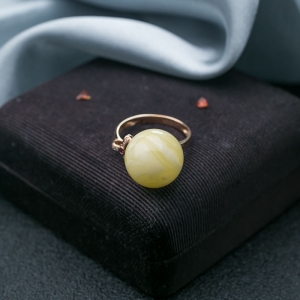 18K白花蜜蜡圆珠戒指