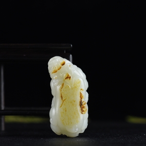 籽料和田白玉貔貅吊坠