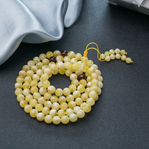 7.5mm白花蜜蜜蜡108佛珠