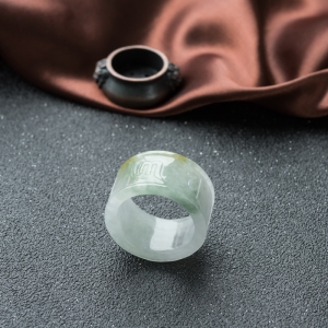 糯冰种黄加绿翡翠指环